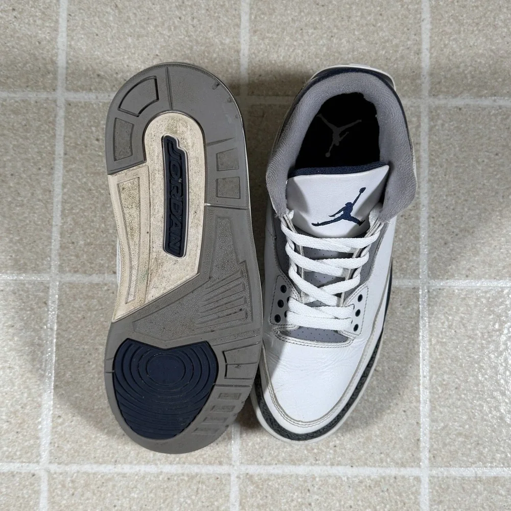 Air Jordan 3 Retro Midnight Navy Size 9 CT8532-140 Cement White Blue